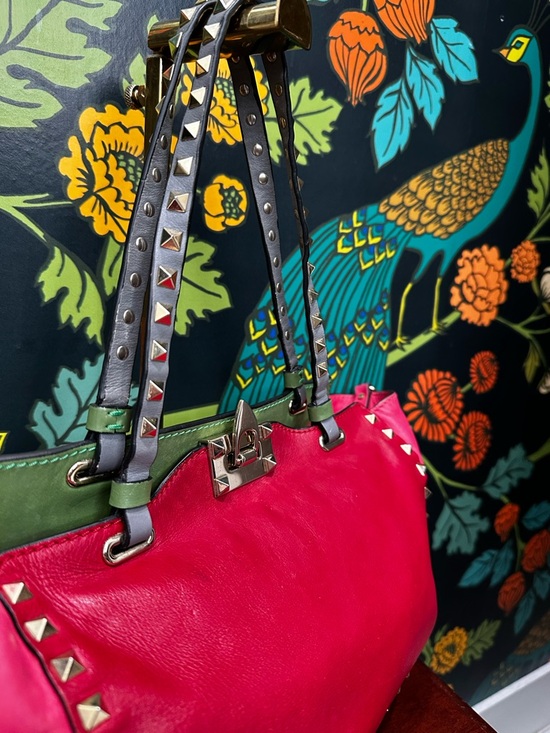 Valentino Garavani Rockstud Trapeze Crossbody Tri-Color Leather Flip Lock (C7) - Picture 9 of 17